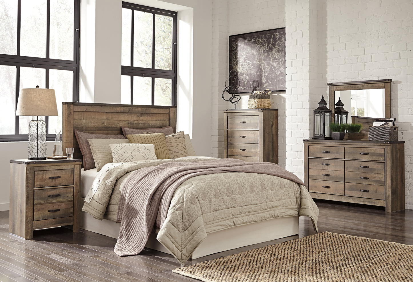 Trinell Queen Panel Headboard with Mirrored Dresser and 2 Nightstands