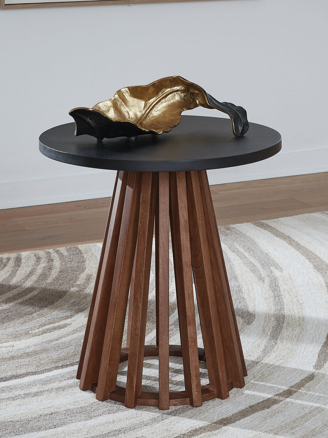 Kallari Round End Table