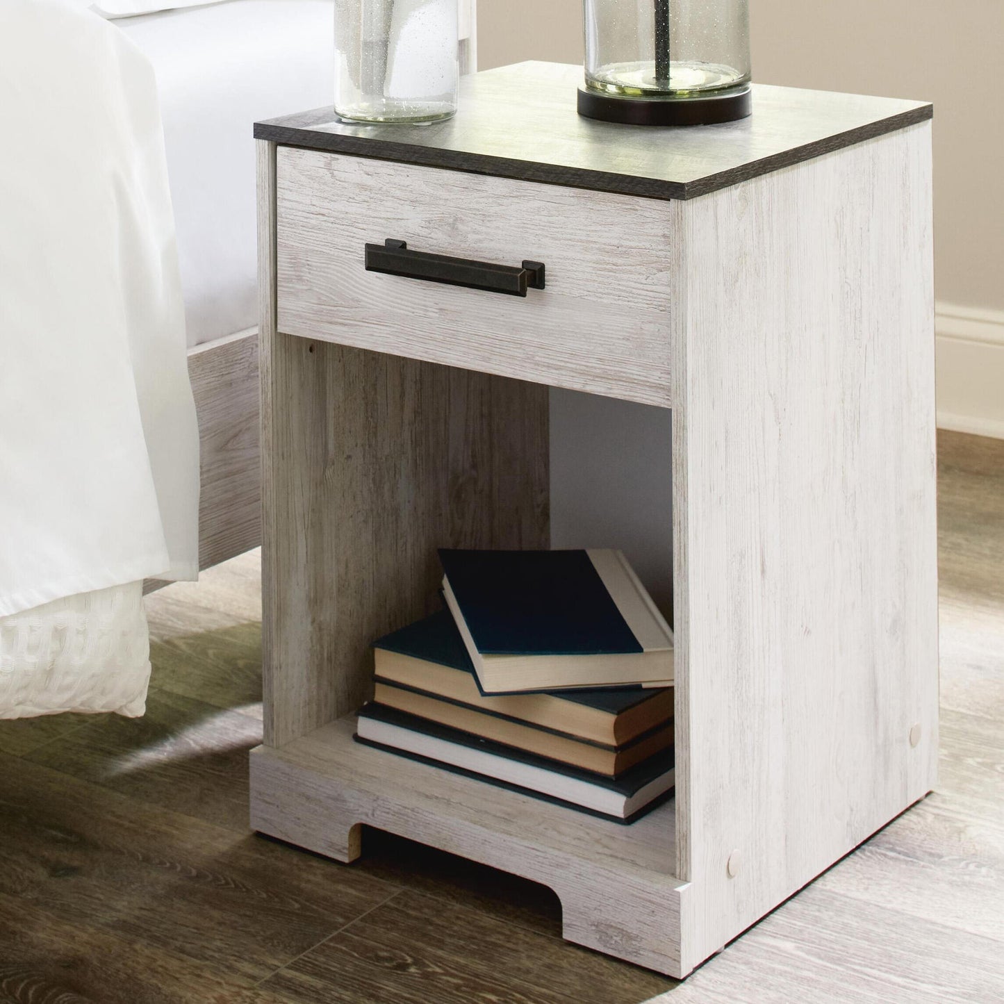 Shawburn One Drawer Night Stand